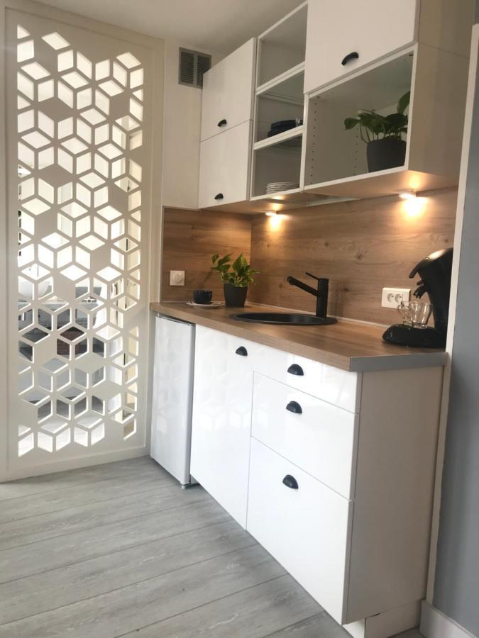 לובייה Maison Quatre Freres מראה חיצוני תמונה