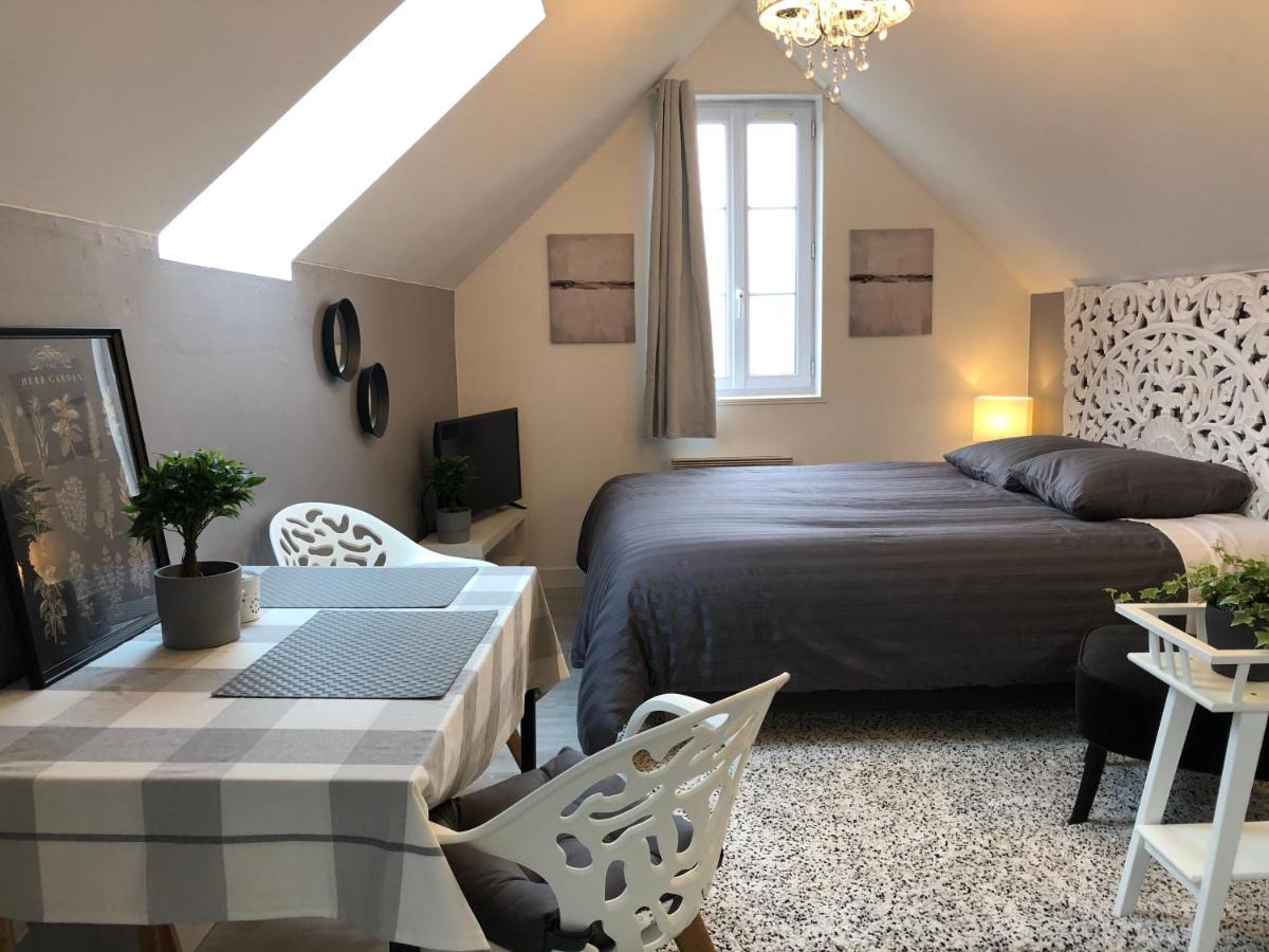 לובייה Maison Quatre Freres מראה חיצוני תמונה